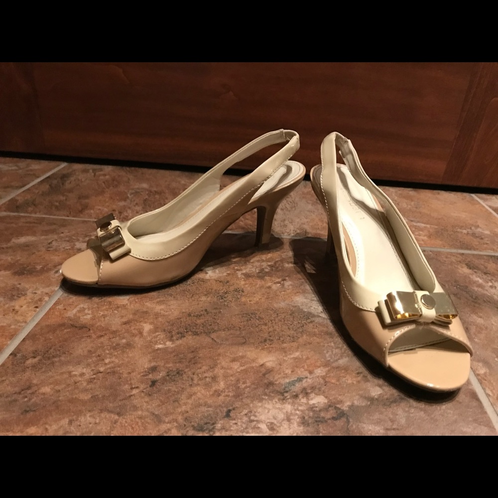 Dressbarn slingback size 6.5